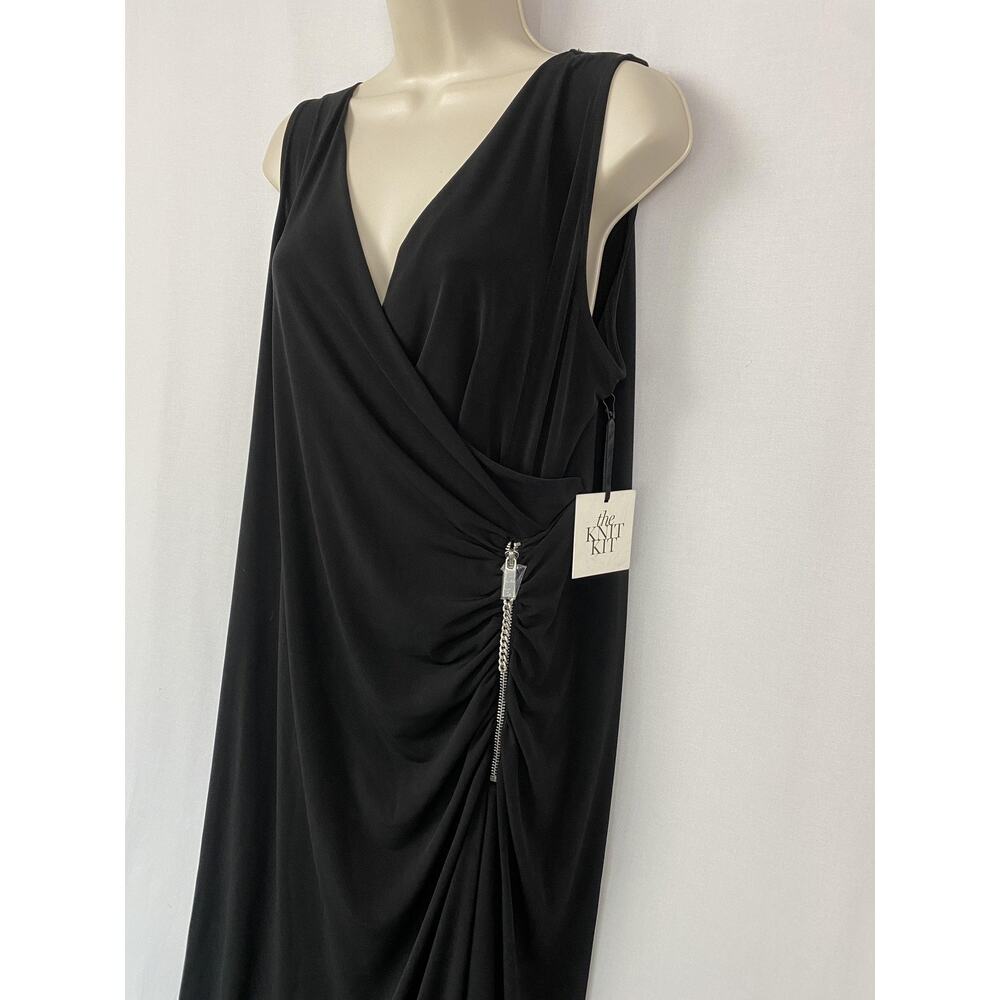 Chicos Maxi Dress 2 Large Black Sleeveless Zip Ruched Asymmetric Travel Knit NEW - Picture 2 of 11